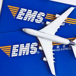 EMS开始提邮 上港给邮政“台阶”下:先提货再付费